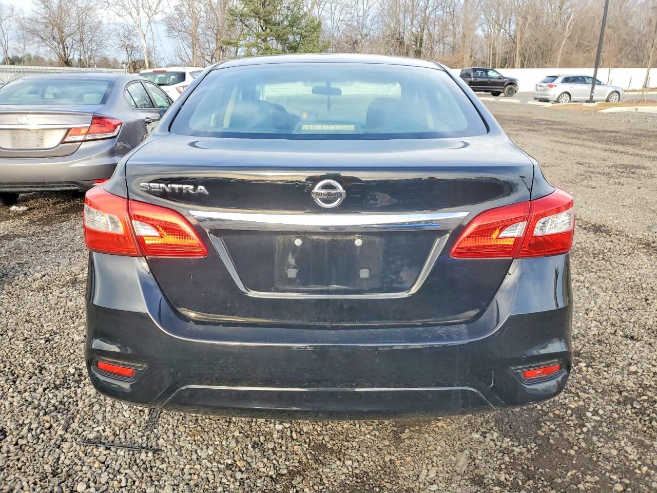 2019 Nissan Sentra S - Фото 6