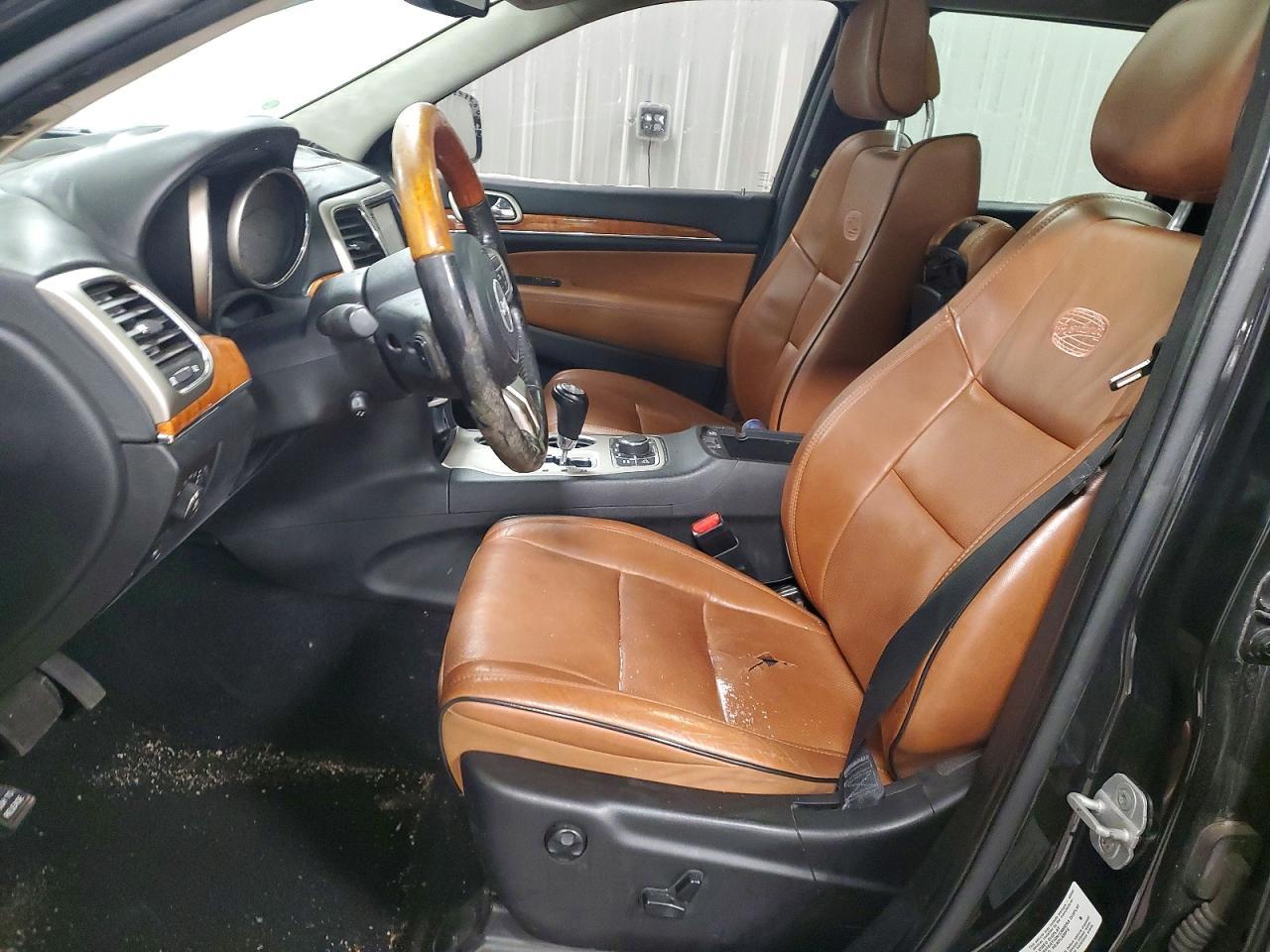 2012 Jeep Grand Cherokee Overland - Image 7