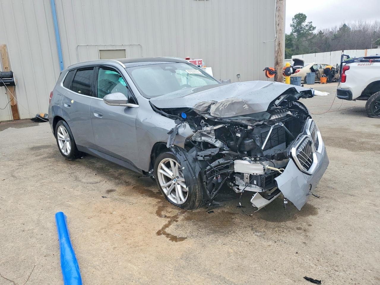 2025 BMW X3 30 xDrive - Image 4