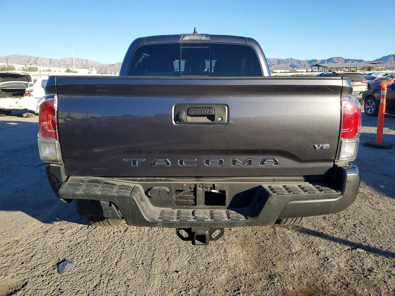 2023 Toyota Tacoma Double Cab - Image 6
