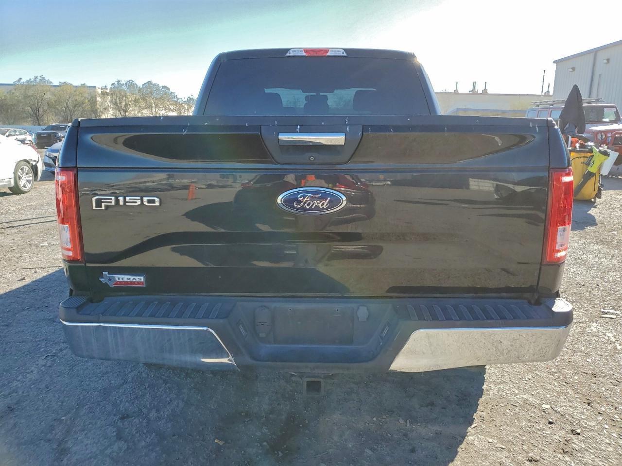 2015 Ford F150 Supercrew - Фото 6