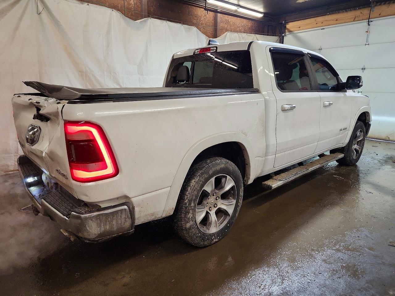 2021 Ram 1500 Laramie - Фото 3