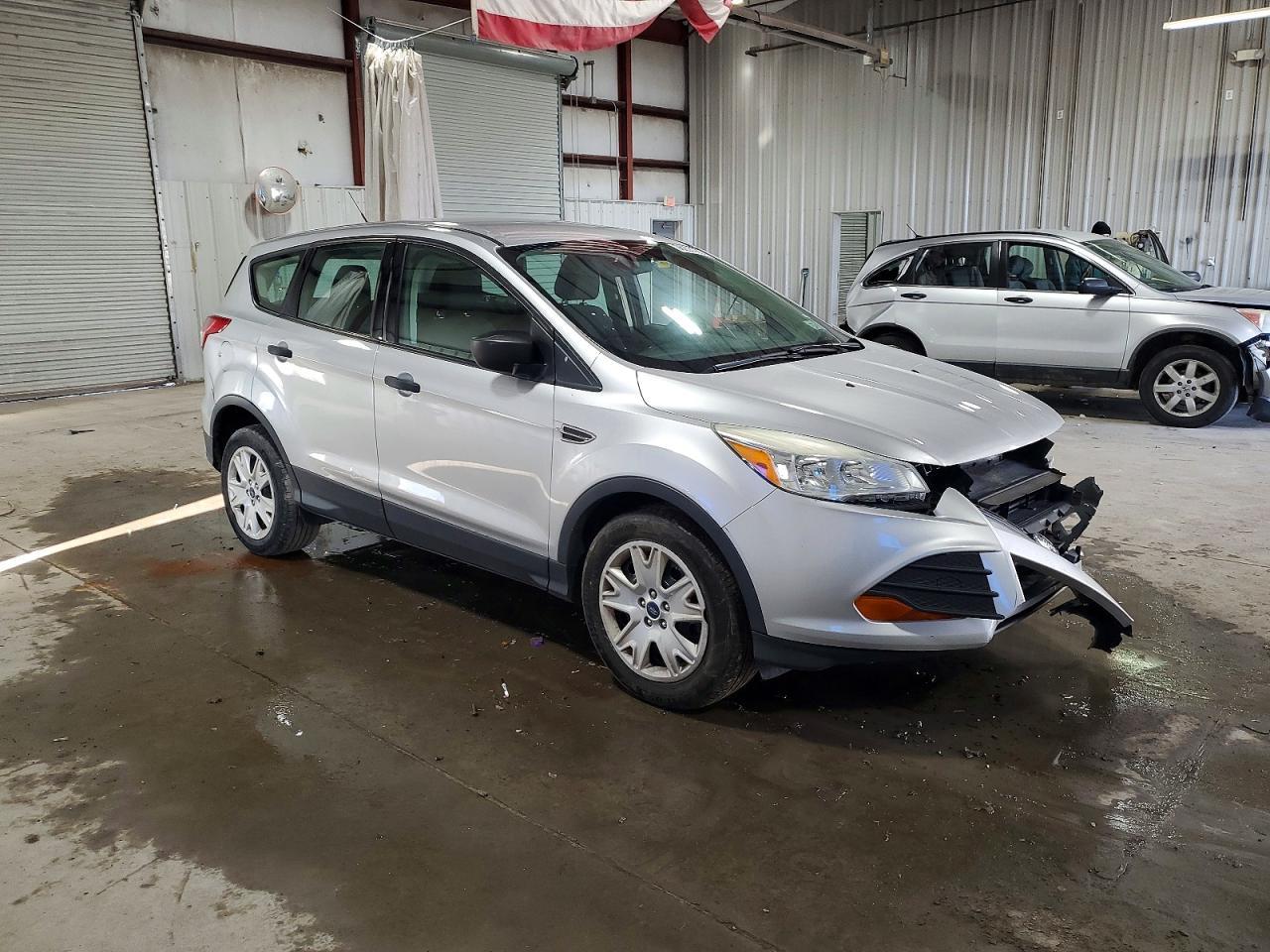 2015 Ford Escape S - Фото 4