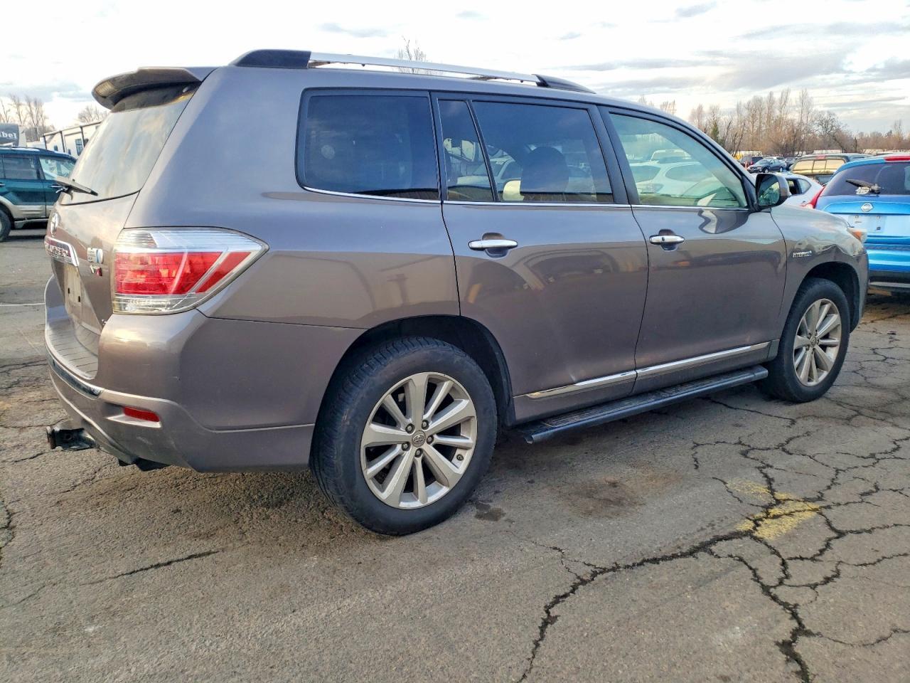 2013 Toyota Highlander Hybrid Limited - Фото 3