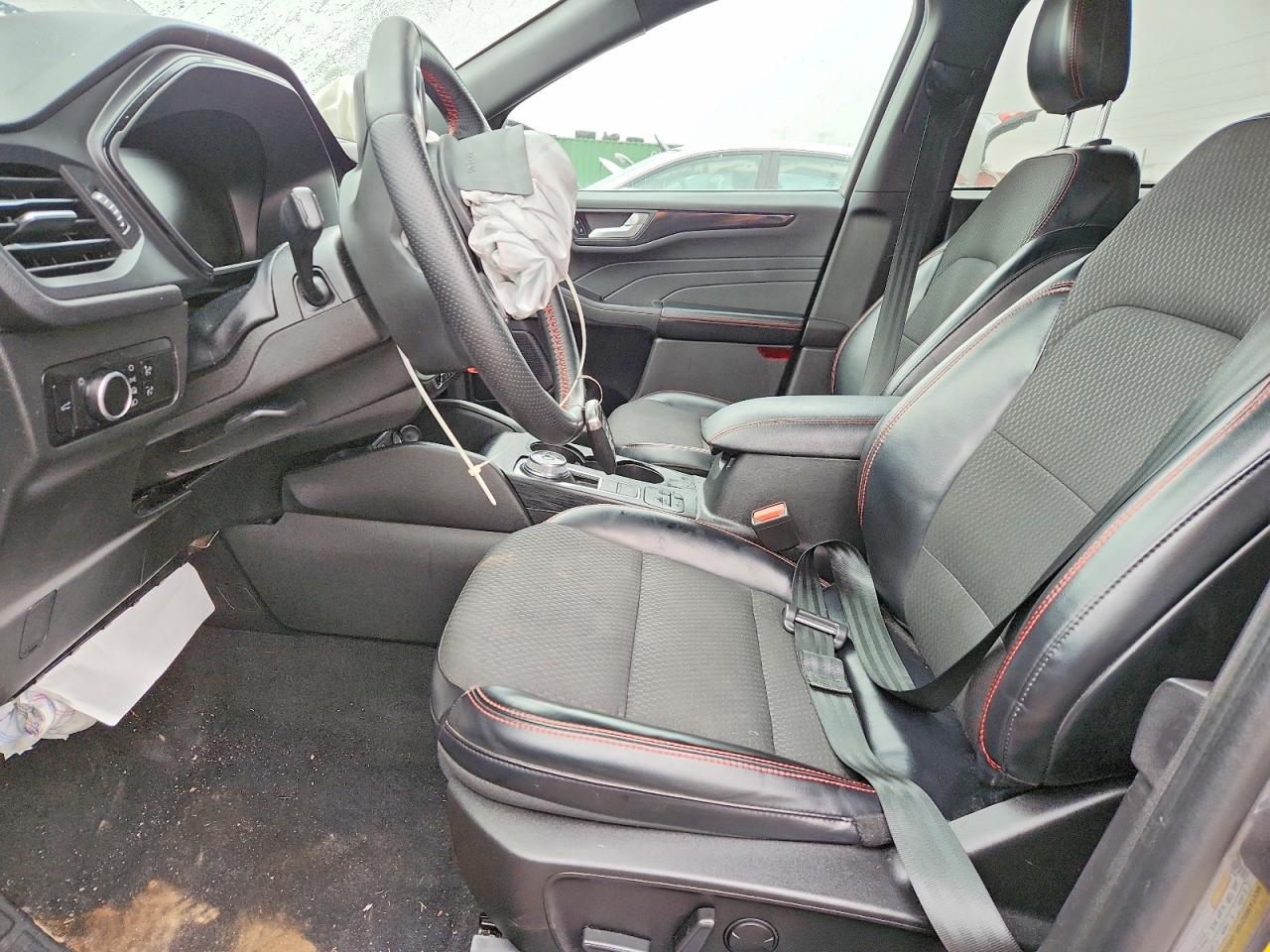 2023 Ford Escape St Line - Image 7