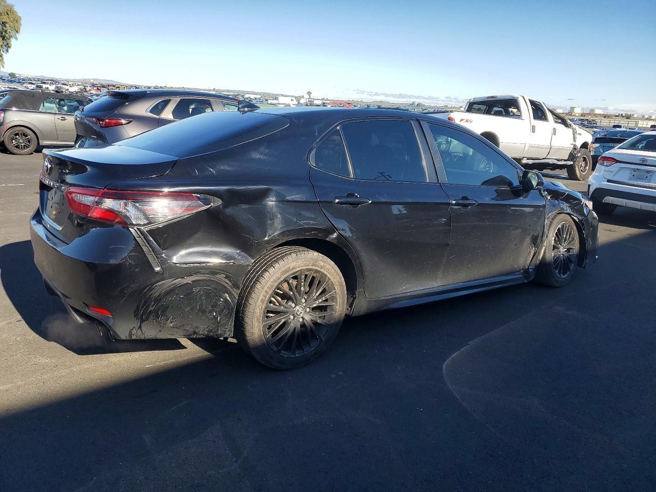2021 Toyota Camry Se Nightshade - Фото 3