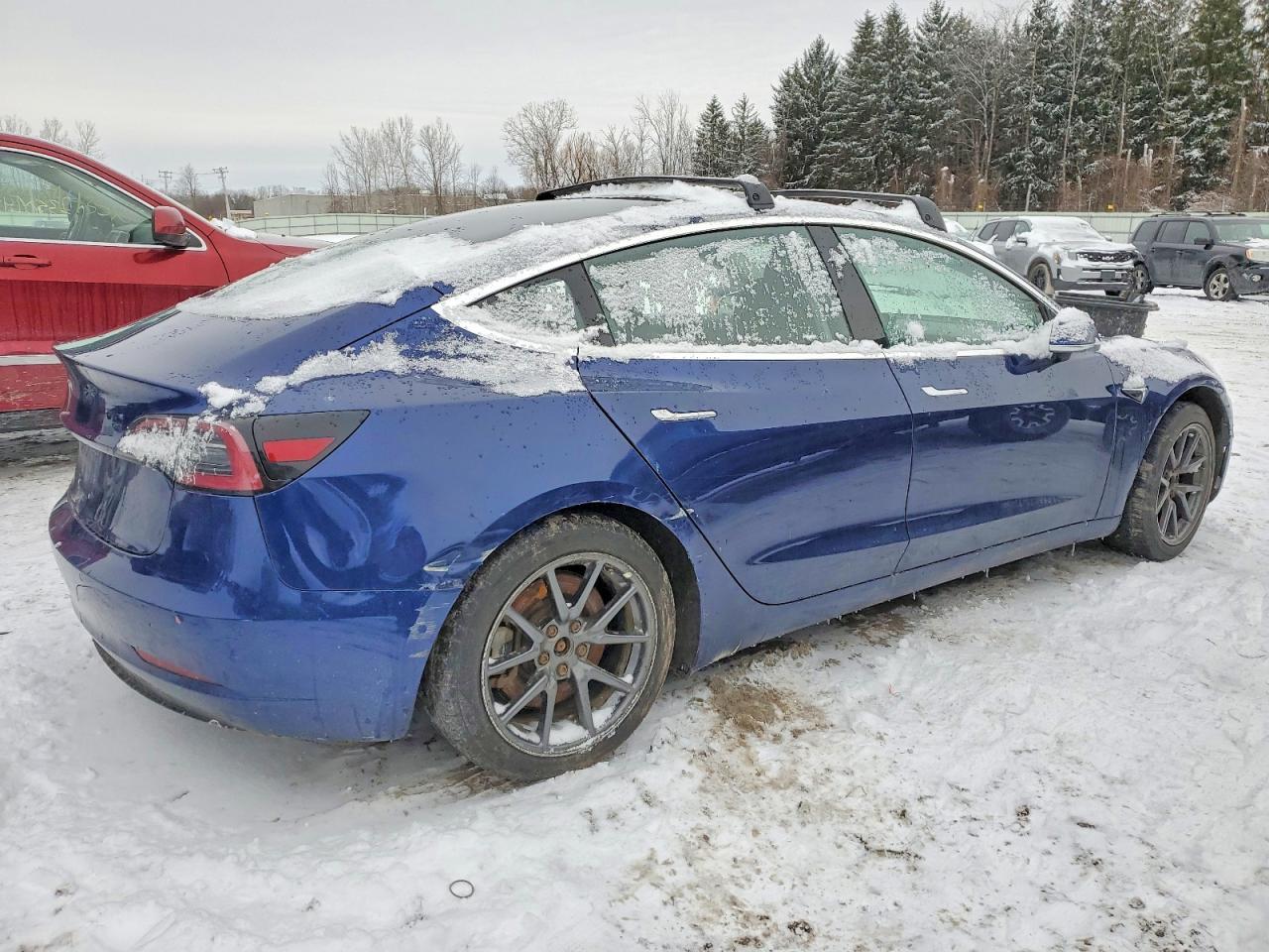 2018 Tesla Model 3 - Фото 3