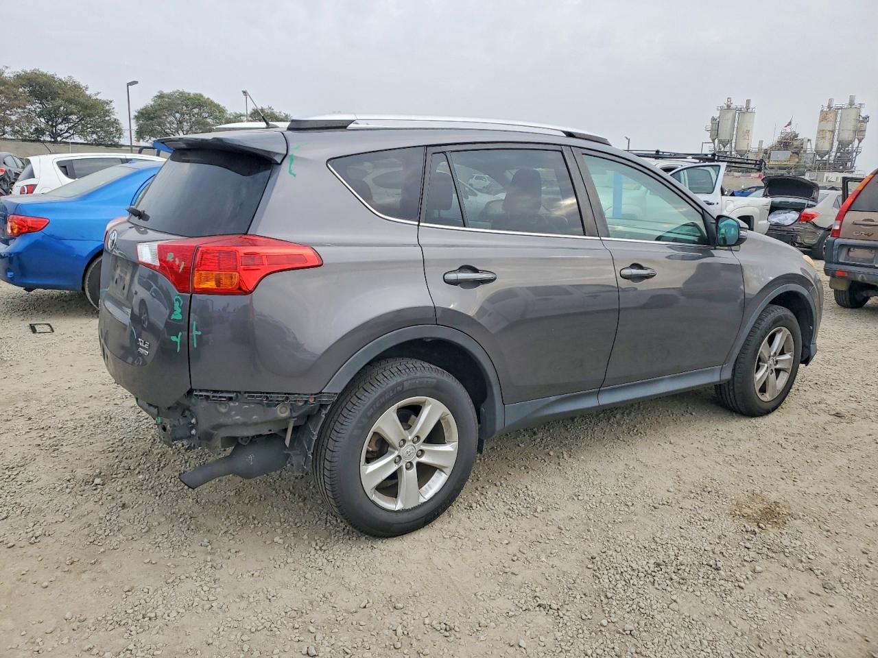 2013 Toyota Rav4 Xle - Image 3