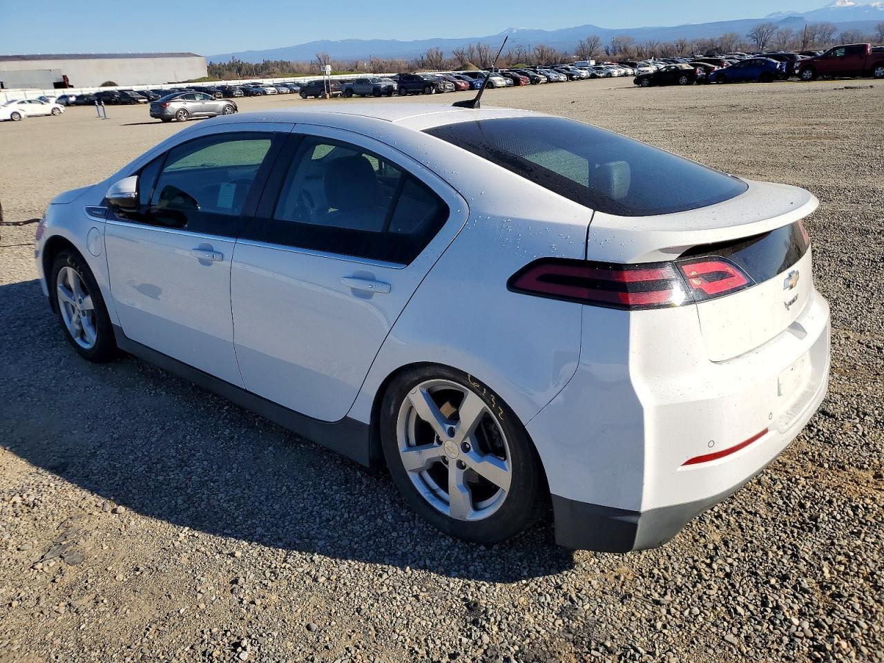 2014 Chevrolet Volt - Image 2