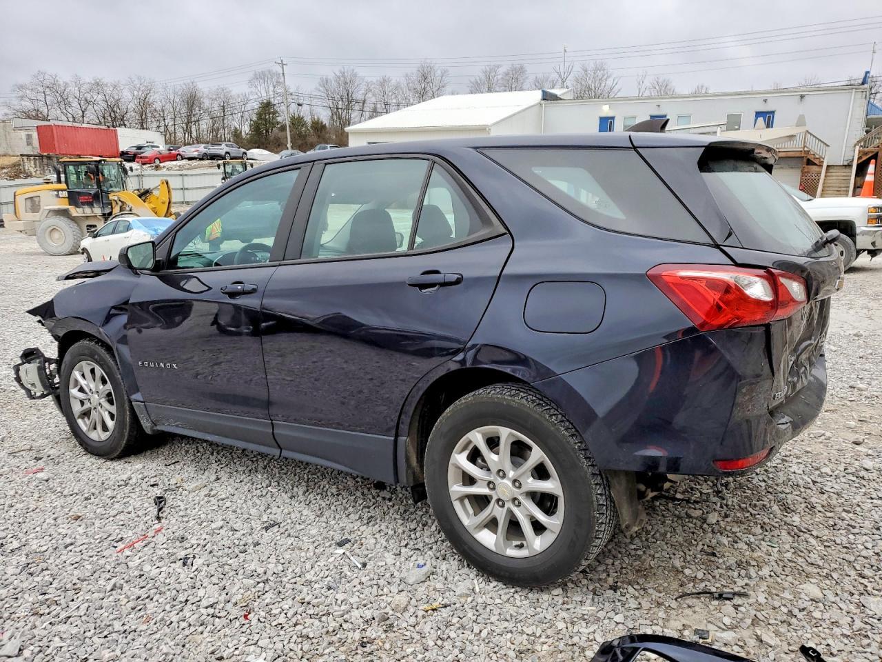2020 Chevrolet Equinox - Фото 2