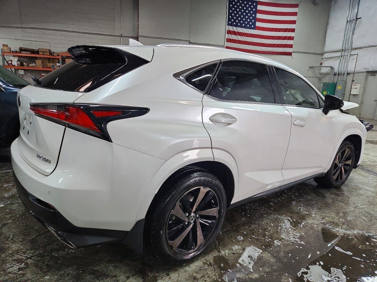 2020 Lexus Nx 300 - Image 3