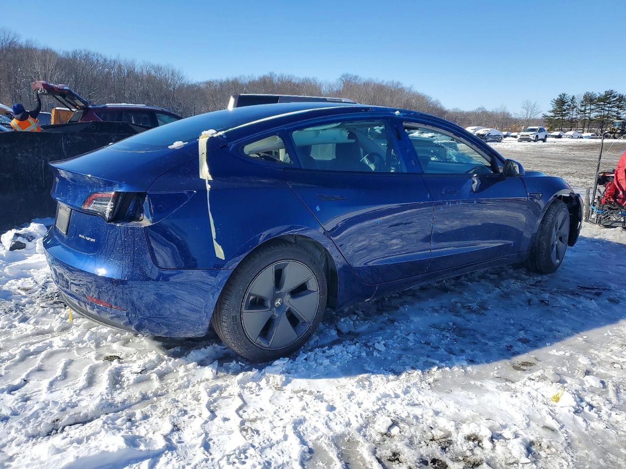 2022 Tesla Model 3 - Image 3