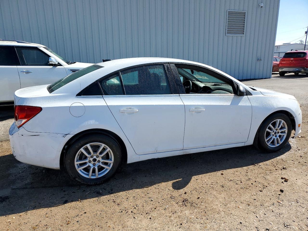 2012 Chevrolet Cruze Ls - Фото 3