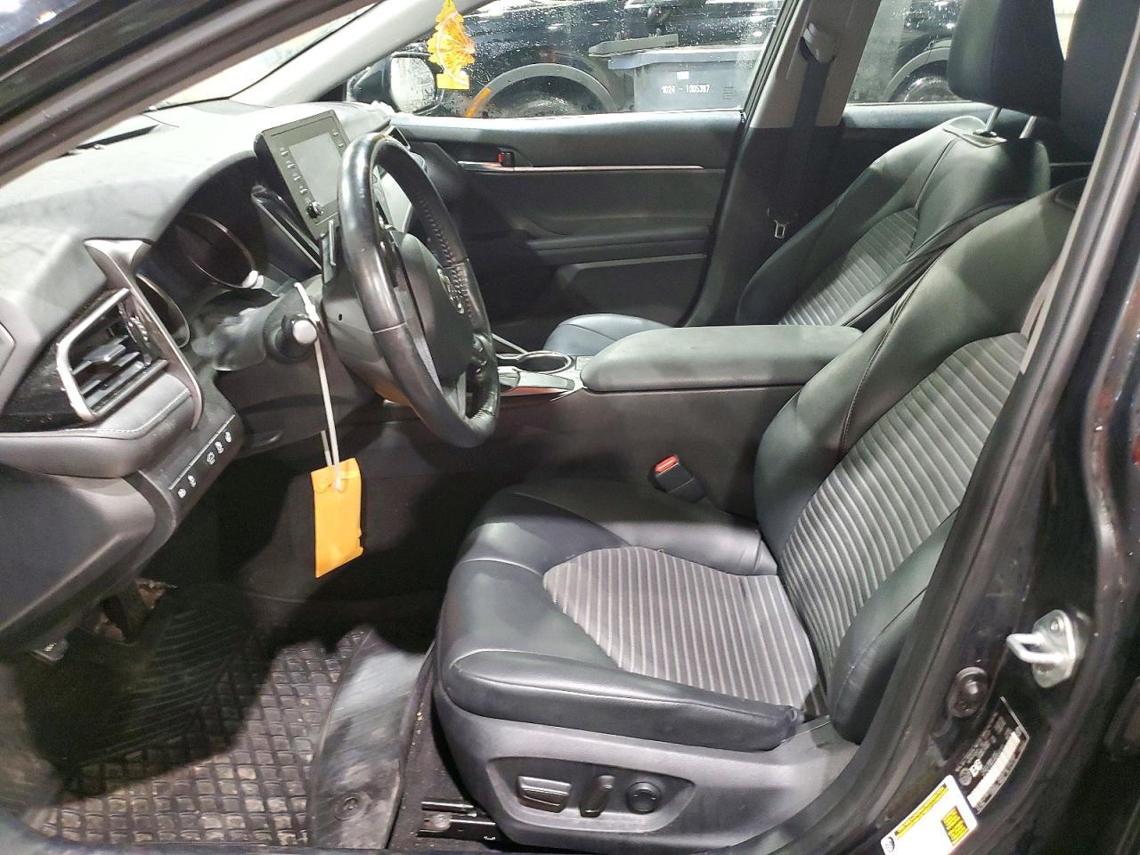 2022 Toyota Camry Se - Фото 7
