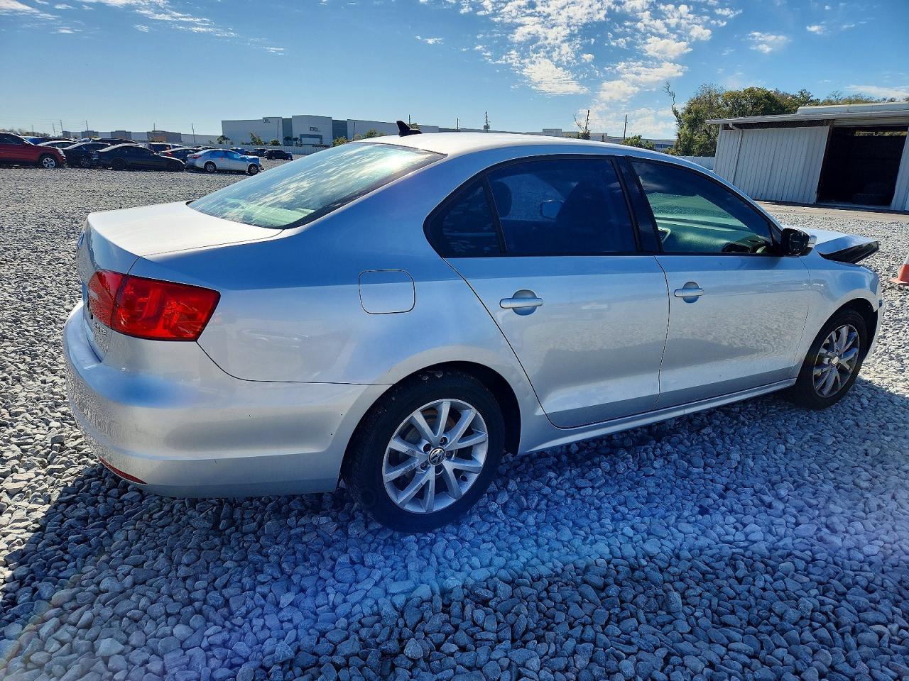 2011 Volkswagen Jetta Se - Image 3