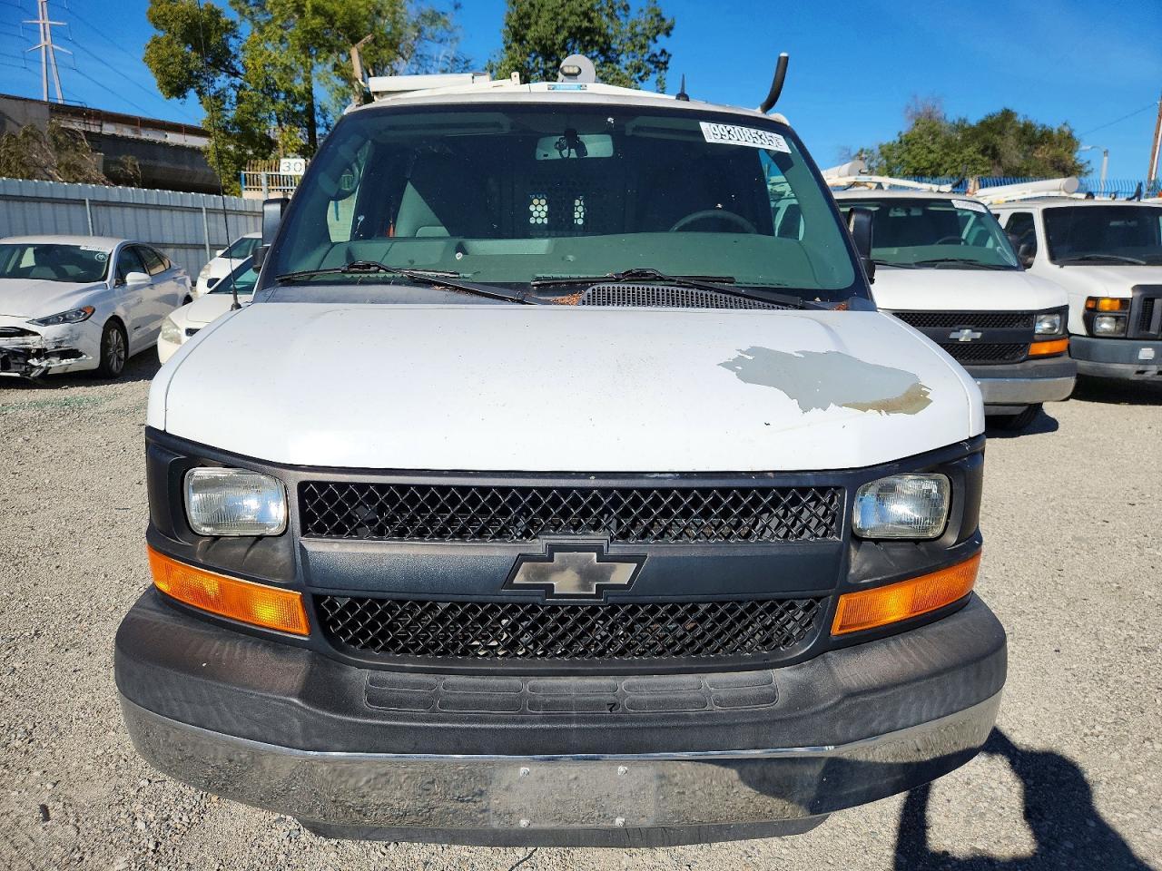 2014 Chevy Express 2500- R&D- Cln Title- Pri Fleet - Фото 5