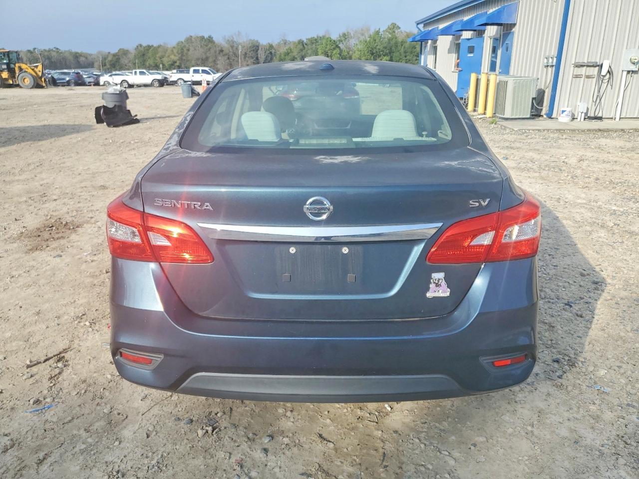 2016 Nissan Sentra S - Image 6