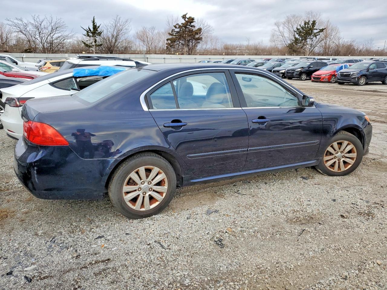 2010 Kia Optima - Image 3
