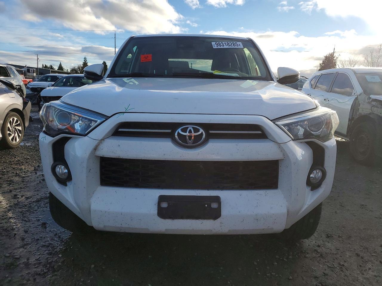 2020 Toyota 4Runner Sr5/Sr5 Premium - Image 5