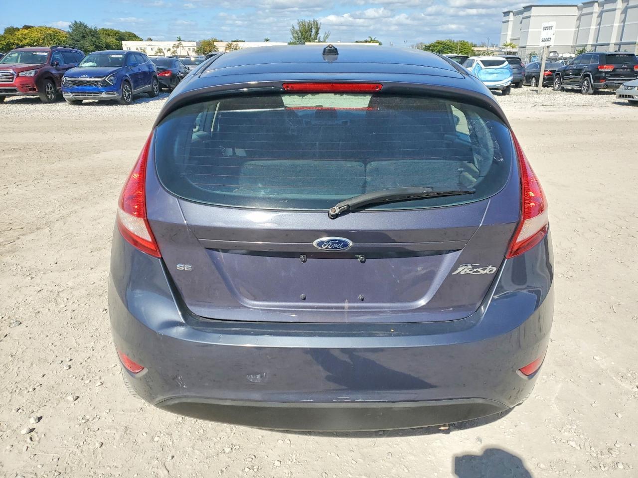 2013 Ford Fiesta Se - Фото 6