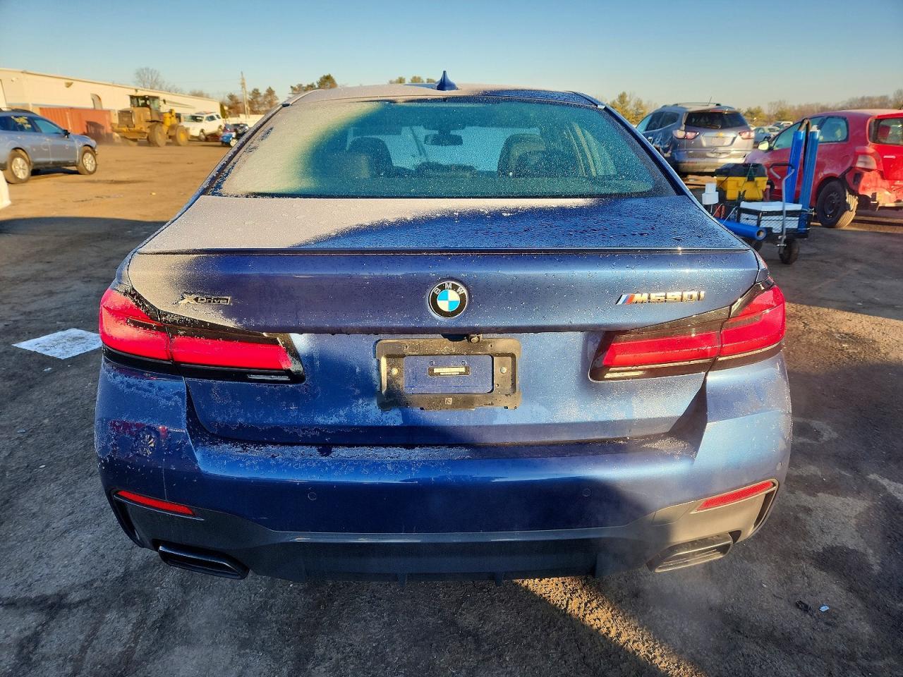 2023 BMW M550Xi - Фото 6