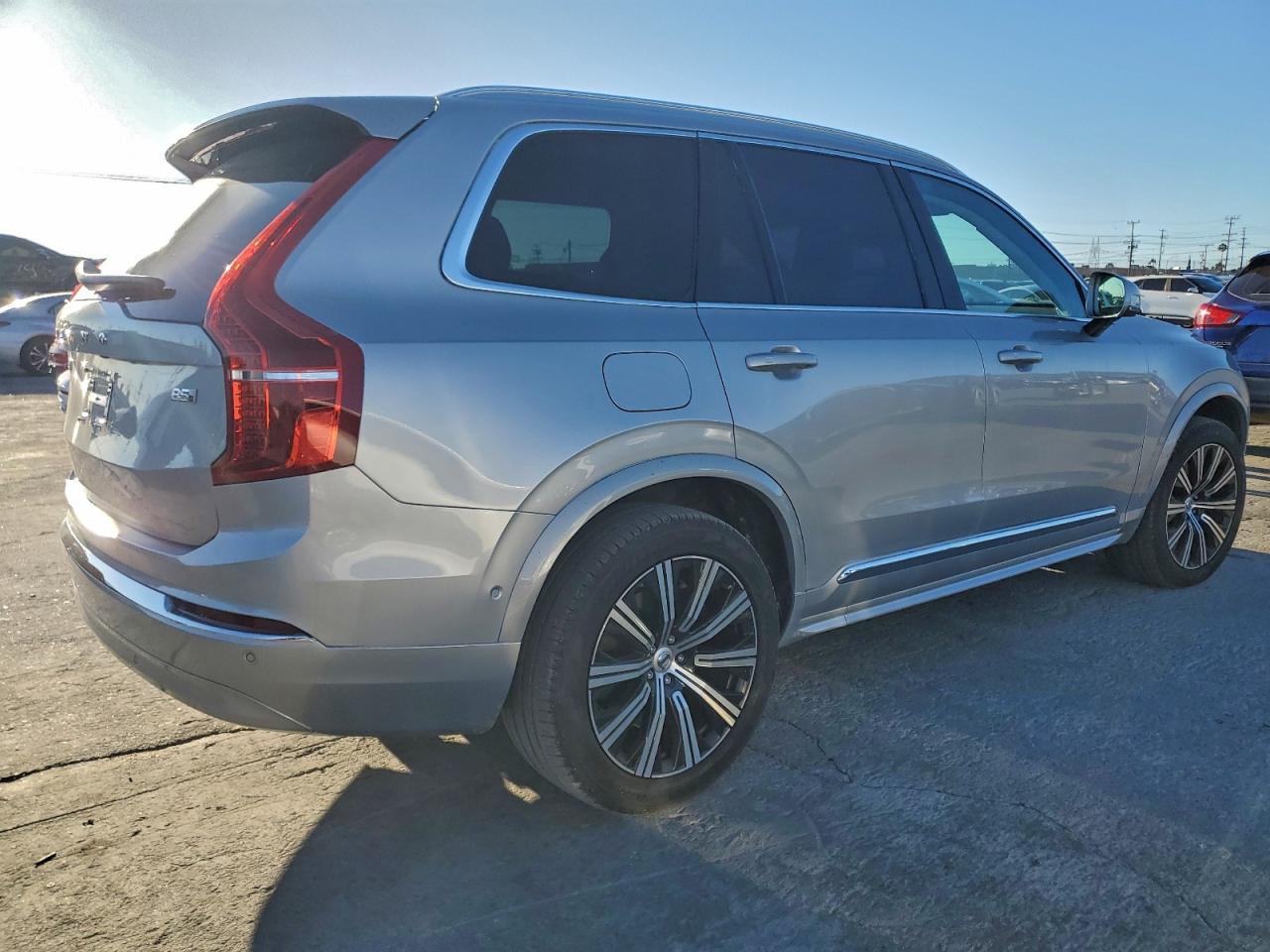 2025 Volvo Xc90 Core - Фото 3