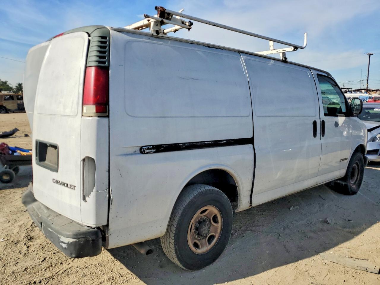 1999 Chevrolet Express G3500 Delivery Van - Image 3