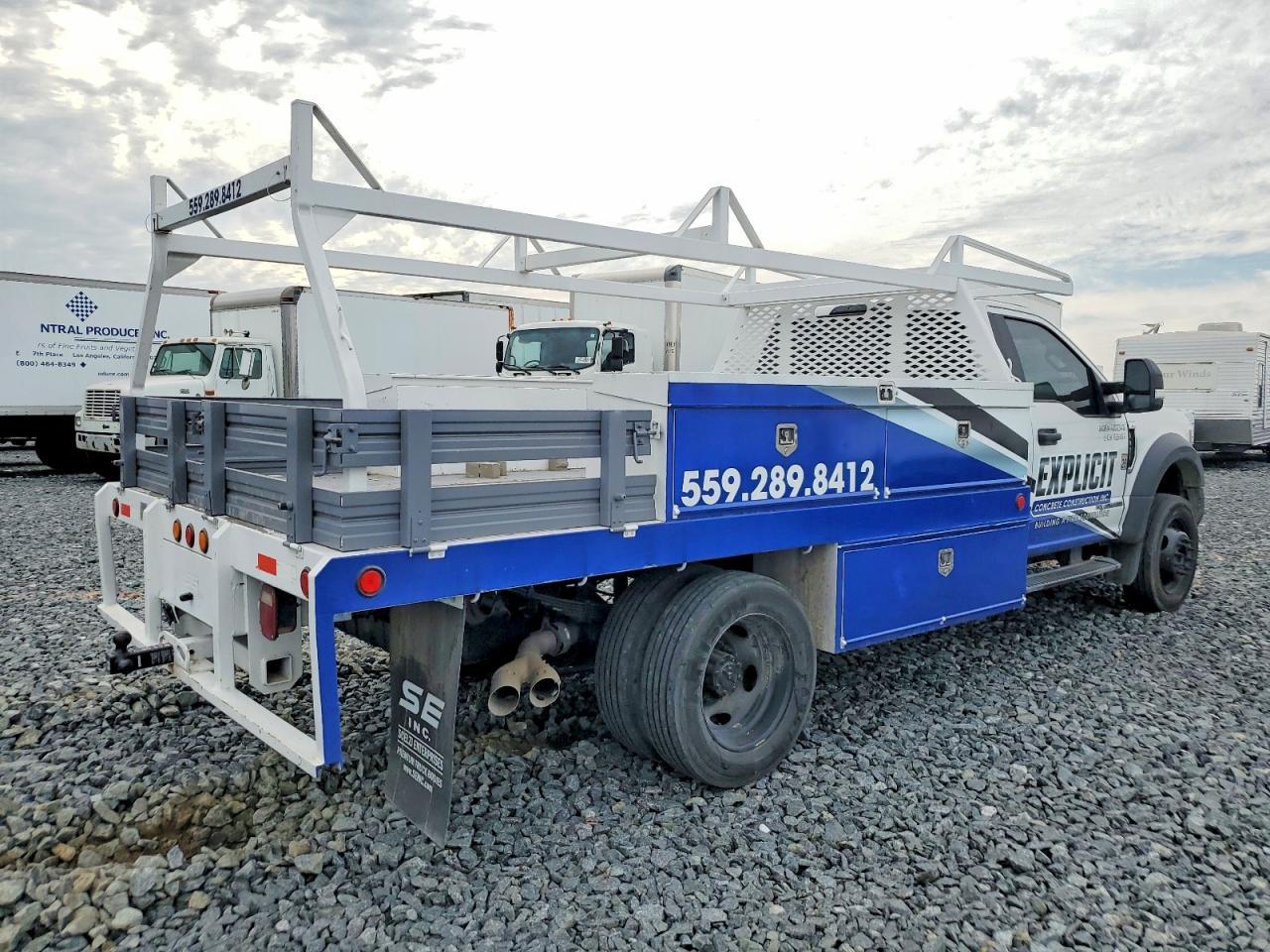 2018 Ford F450 Super Duty Utility / Service Truck - Image 3