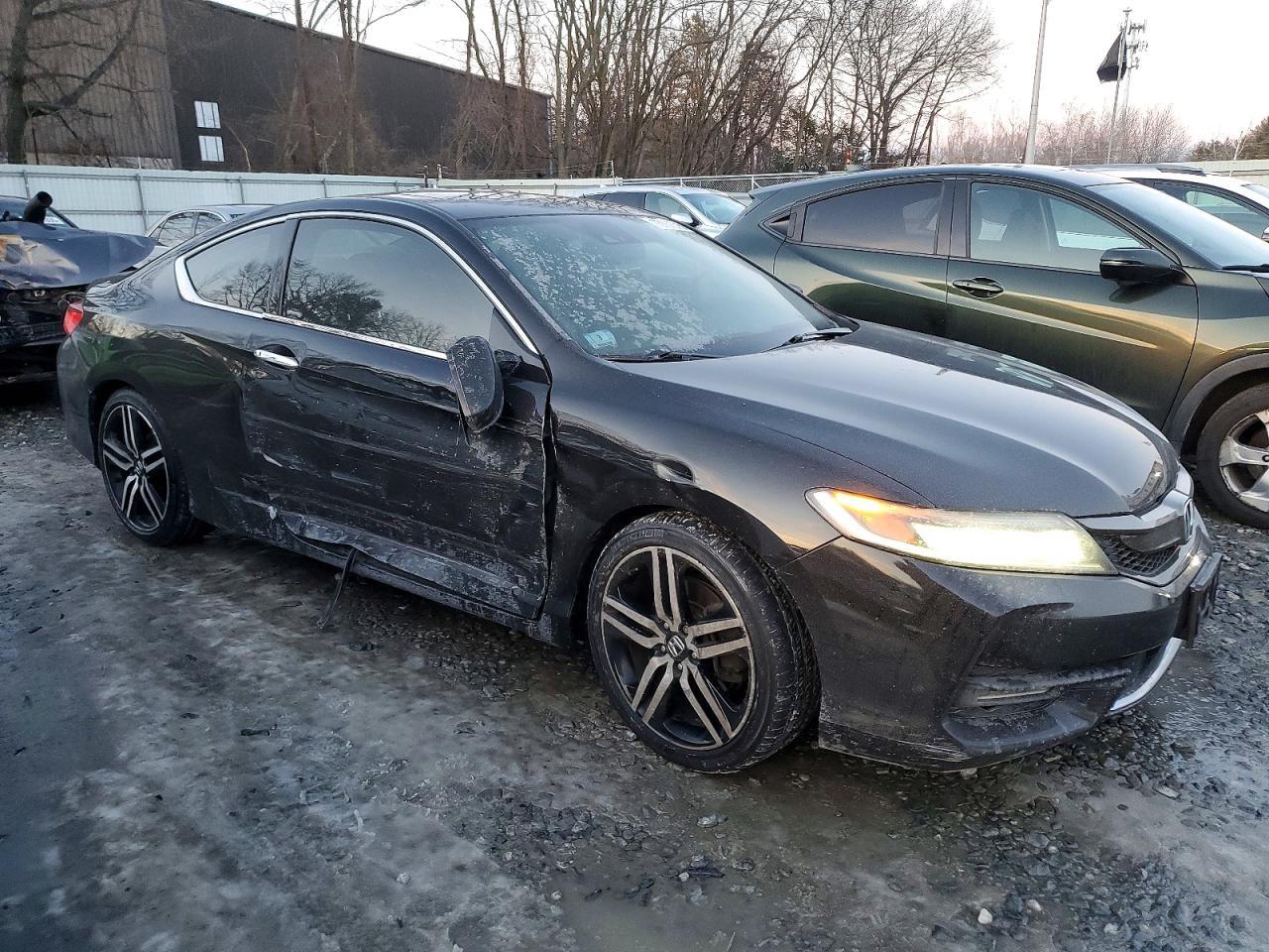 2017 Honda Accord Touring - Фото 4