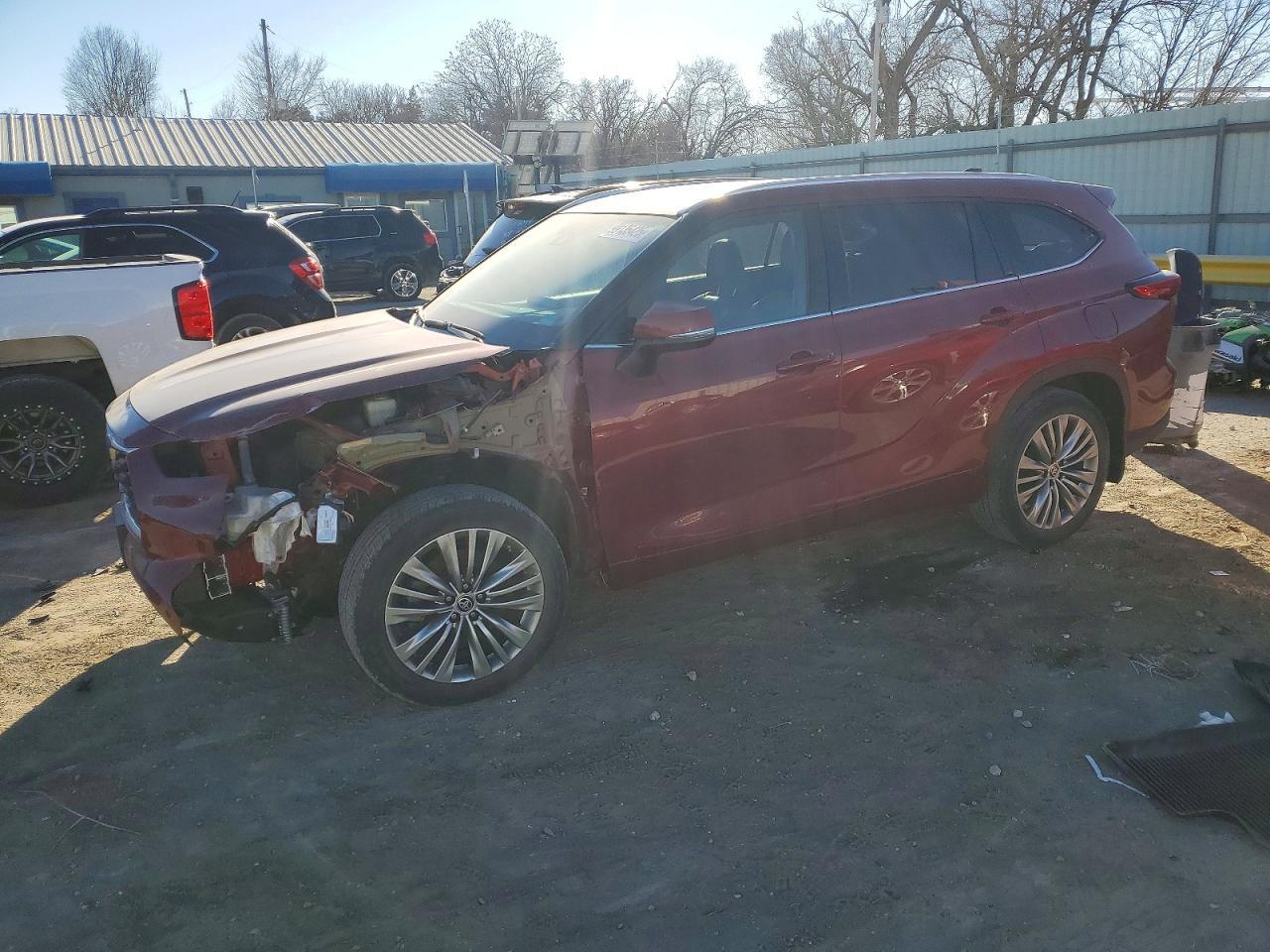 2022 Toyota Highlander Platinum