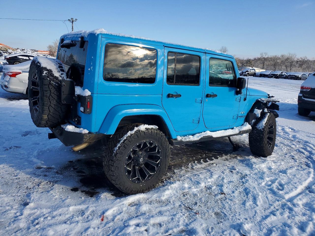 2017 Jeep Wrangler Unlimited Sahara - Фото 3