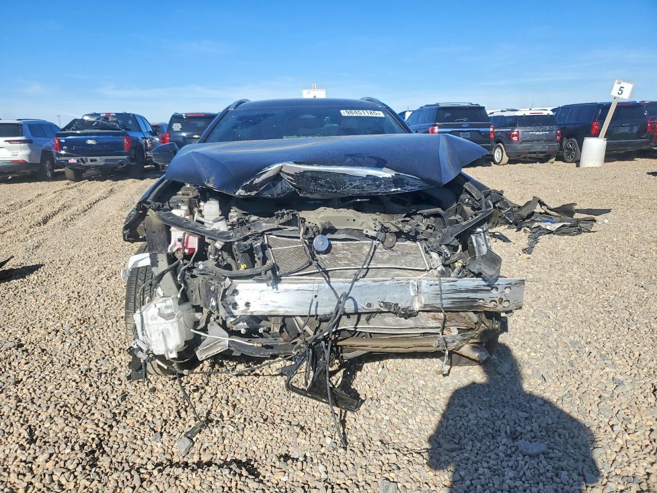 2025 Toyota Crown Signia Xle - Фото 5