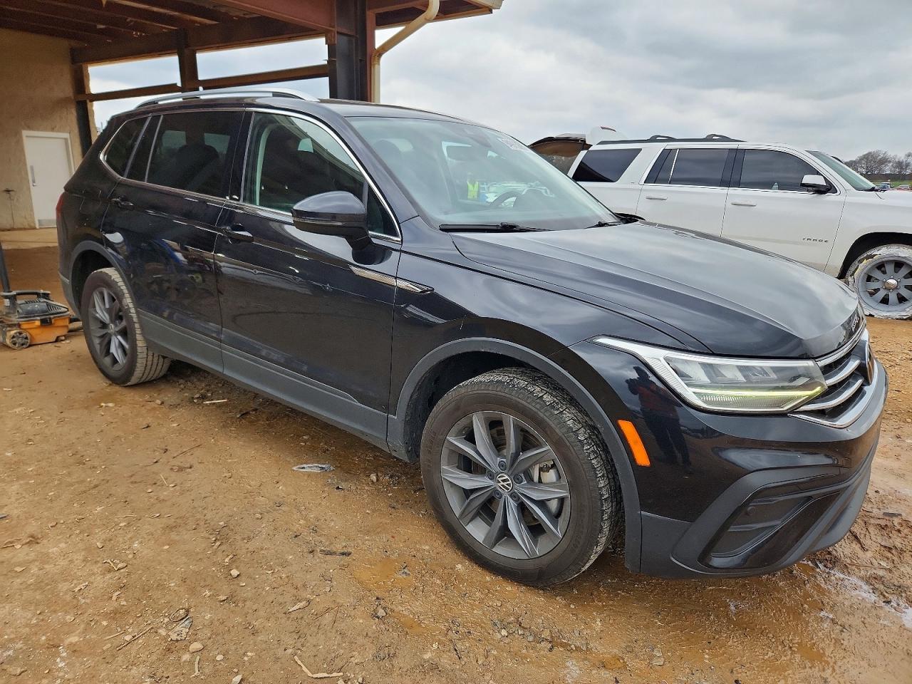 2022 Volkswagen Tiguan Se - Image 4