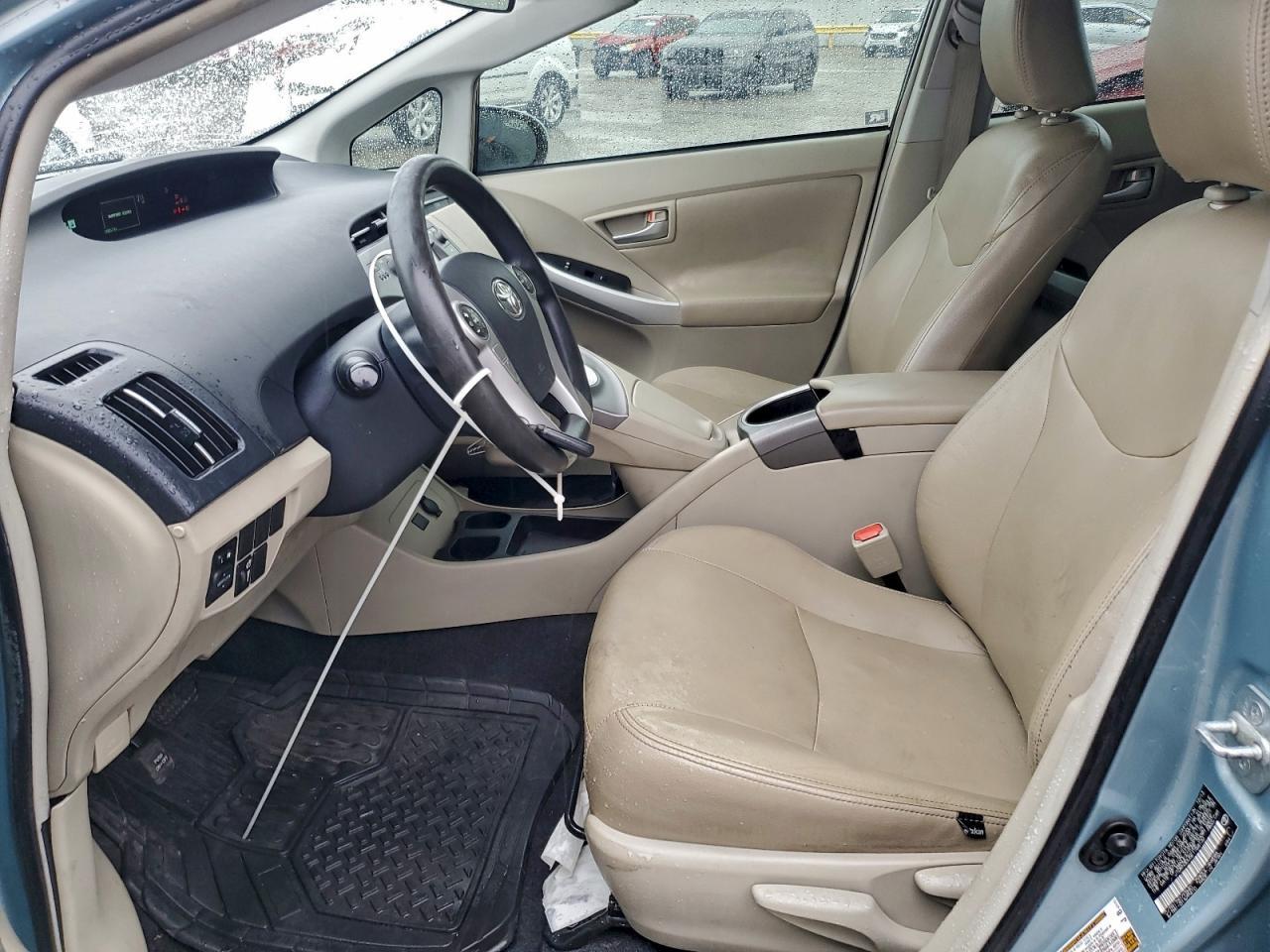 2014 Toyota Prius - Фото 7