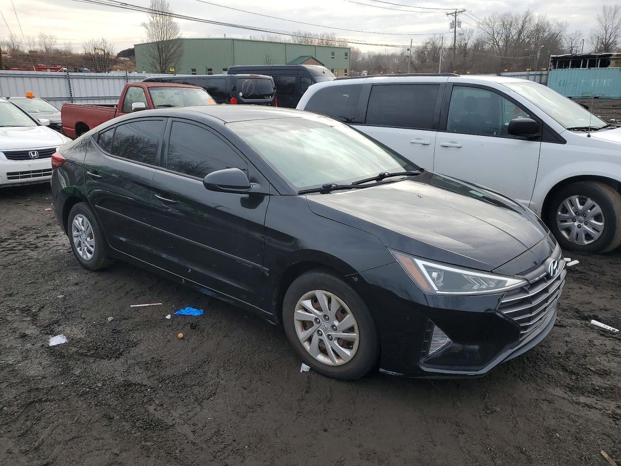 2020 Hyundai Elantra Se - Фото 4