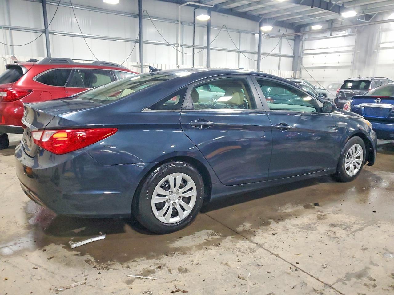 2012 Hyundai Sonata Gls - Image 3