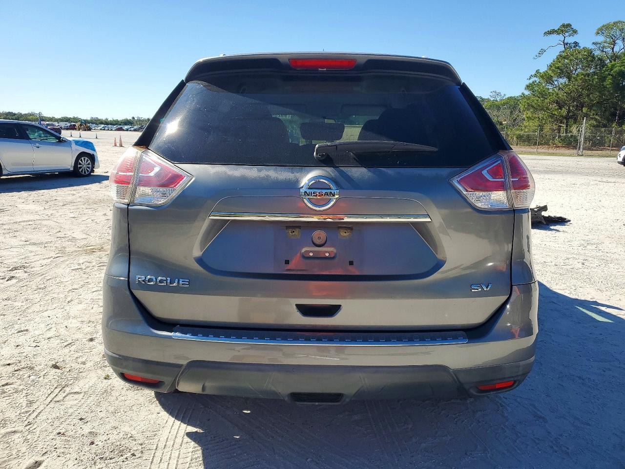 2016 Nissan Rogue S - Фото 6