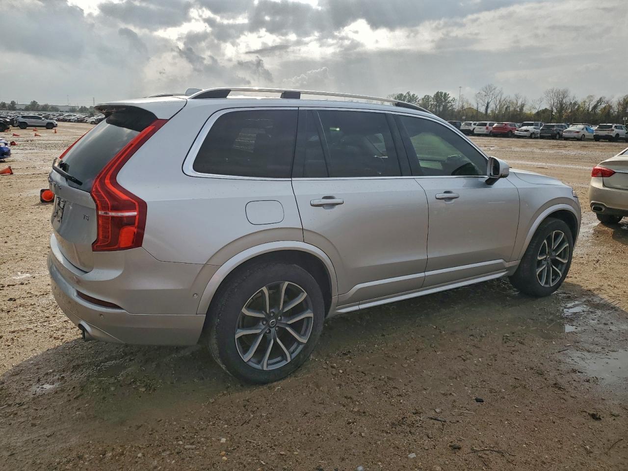 2019 Volvo Xc90 T5 Momentum - Фото 3