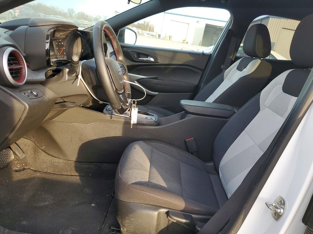 2025 Chevrolet Trax 1Rs - Image 7