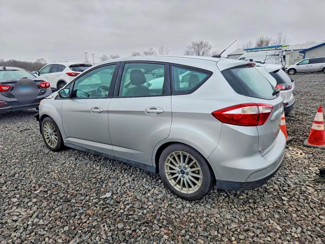 2013 Ford C-Max Se - Фото 2