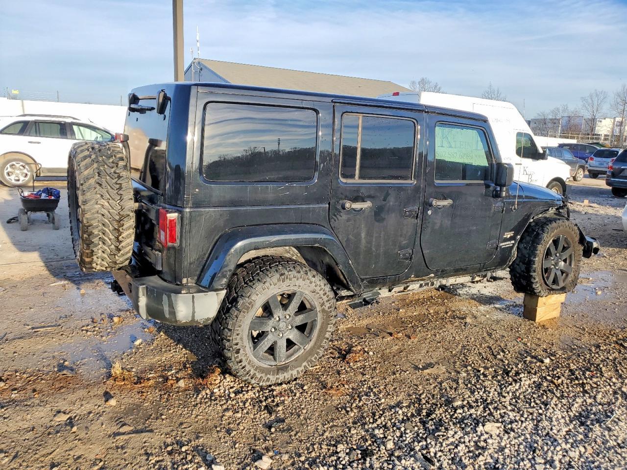 2016 Jeep Wrangler Unlimited Sahara - Фото 3