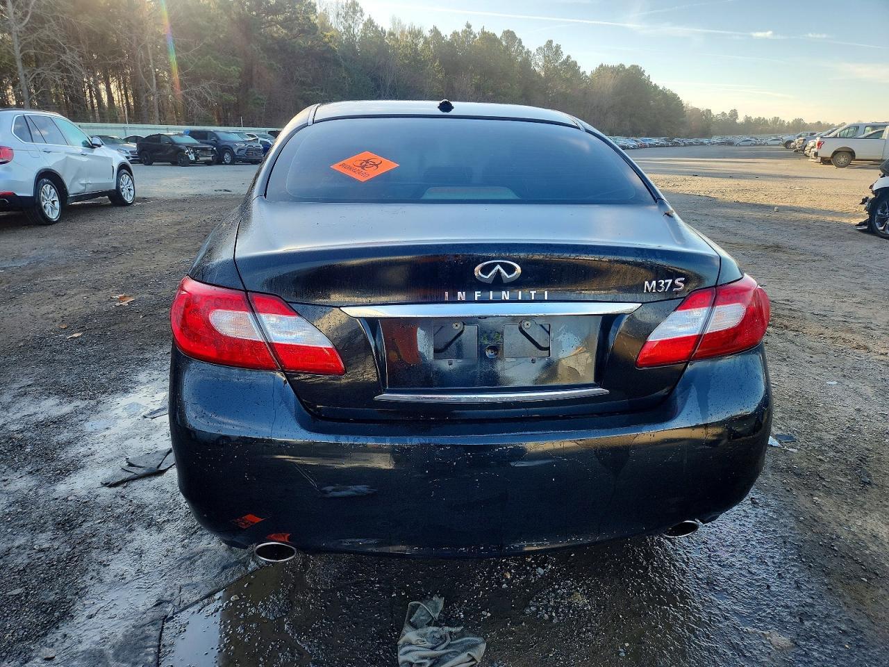 2011 Infiniti M37 Base - Фото 6