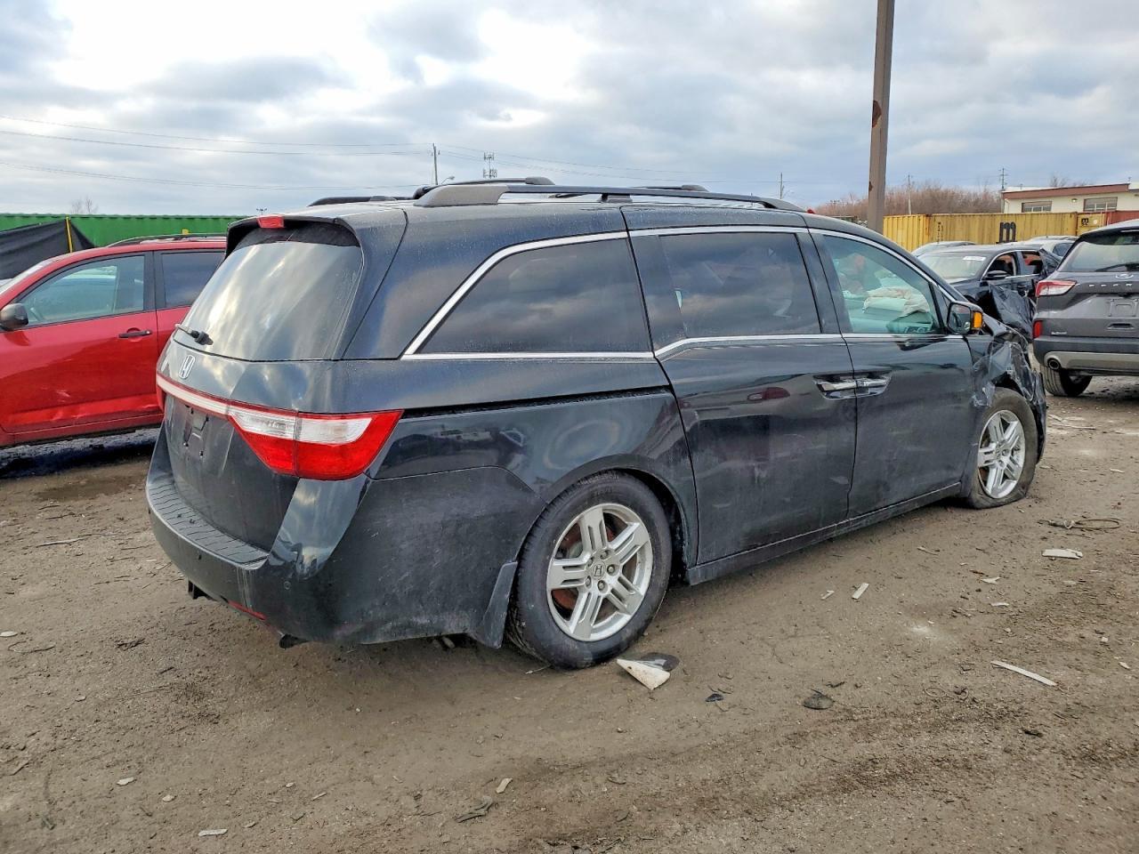 2012 Honda Odyssey Touring - Фото 3