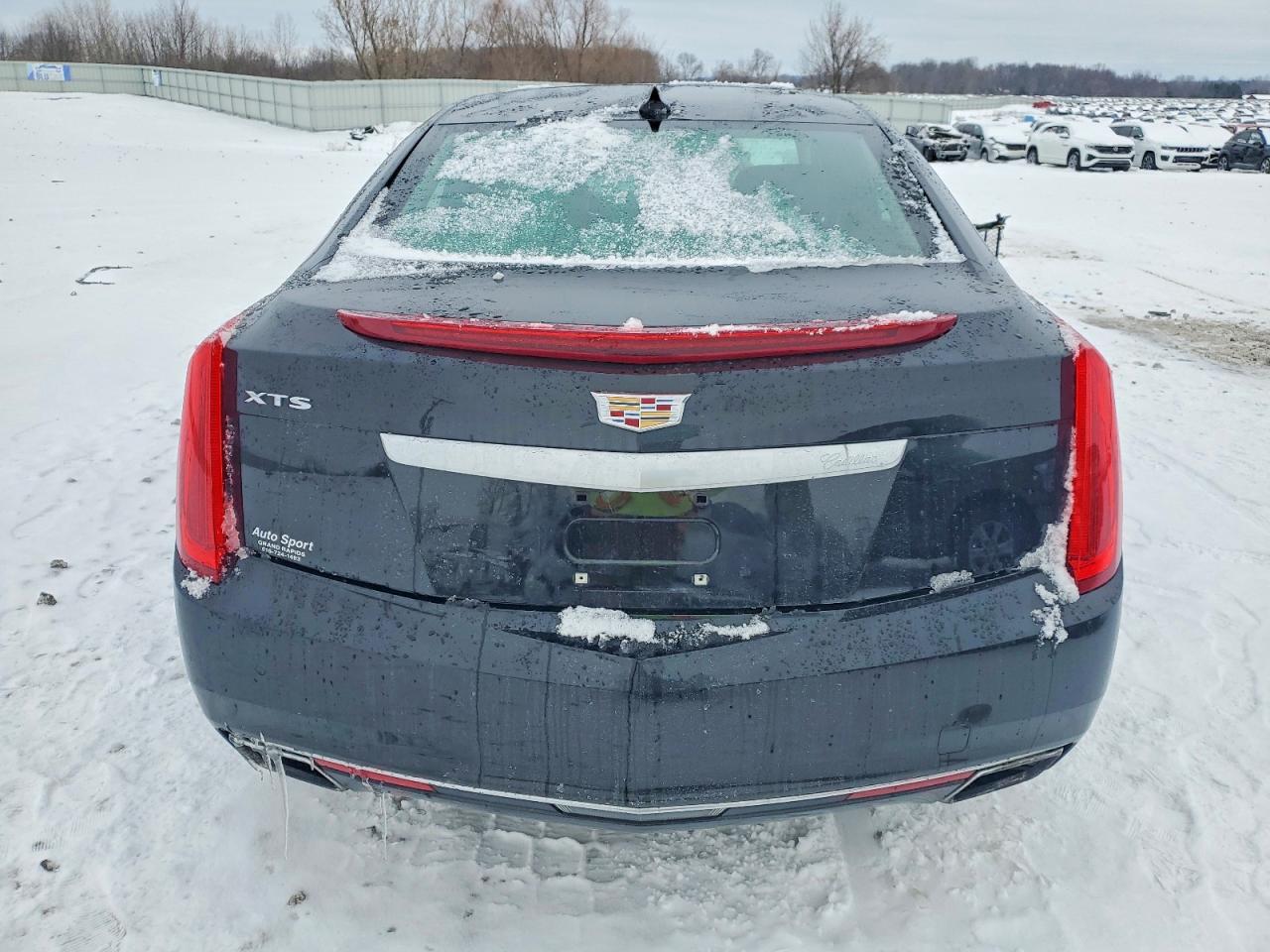 2017 Cadillac Xts Luxury - Image 6