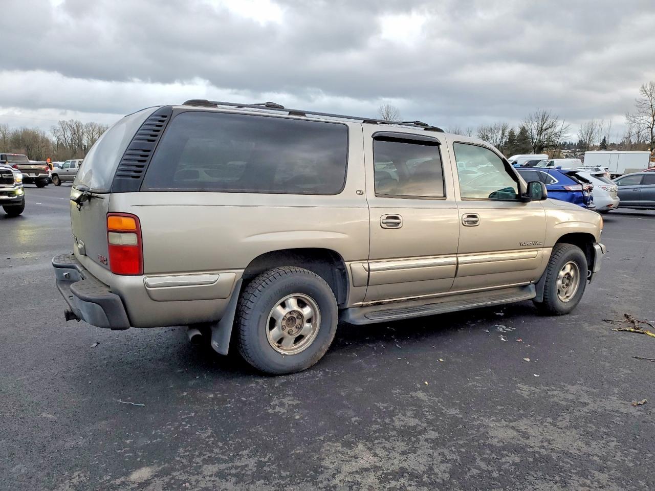 2000 GMC Yukon Xl K1500 - Image 3