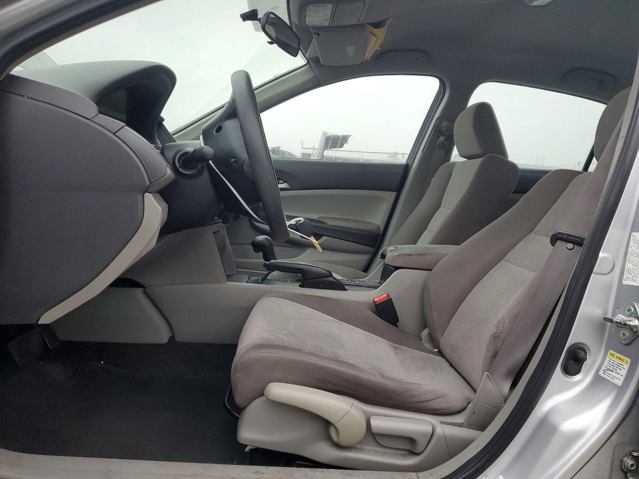 2010 Honda Accord Lx - Image 7