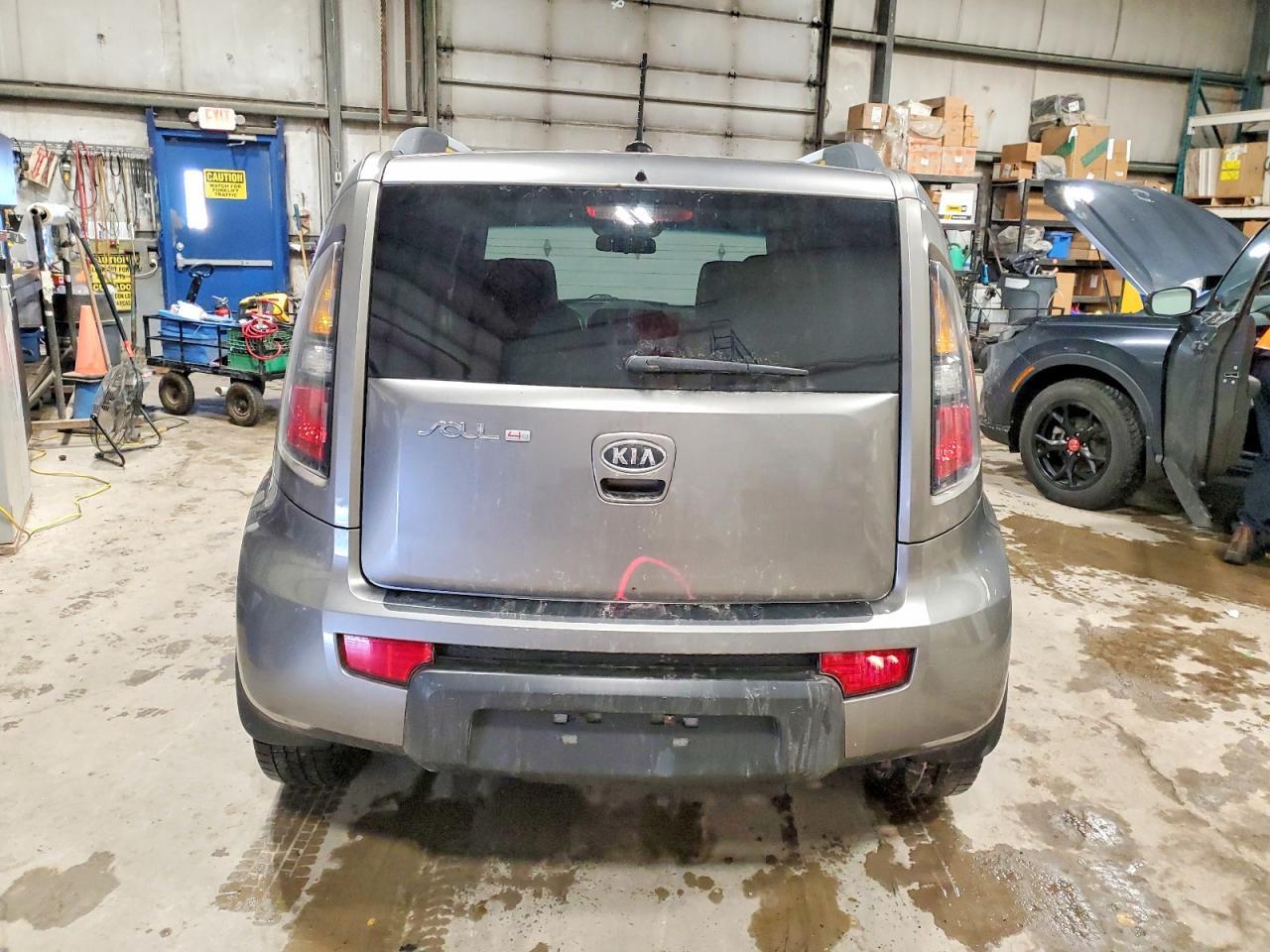 2011 Kia Soul + - Image 6