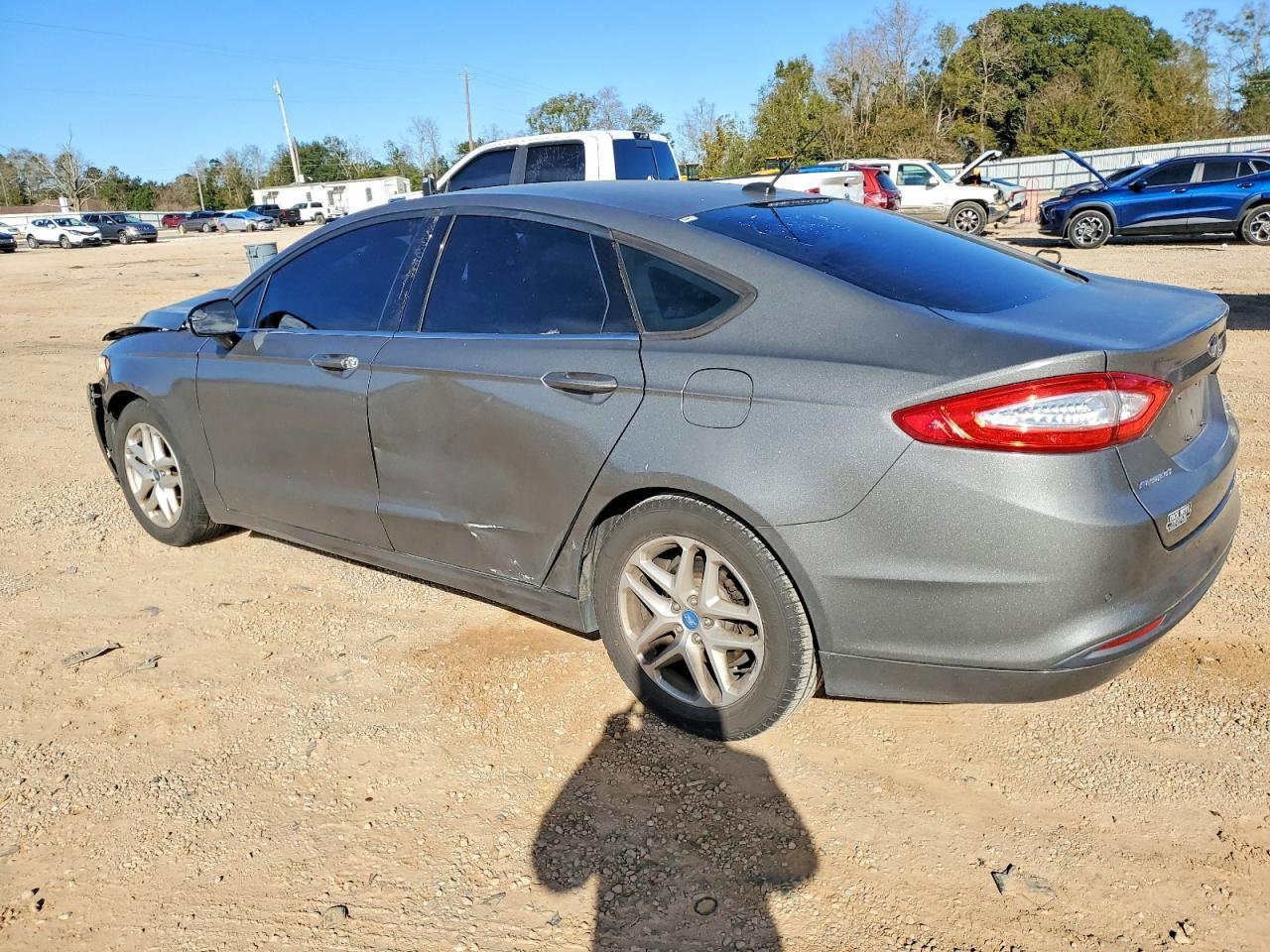 2013 Ford Fusion Se - Фото 2