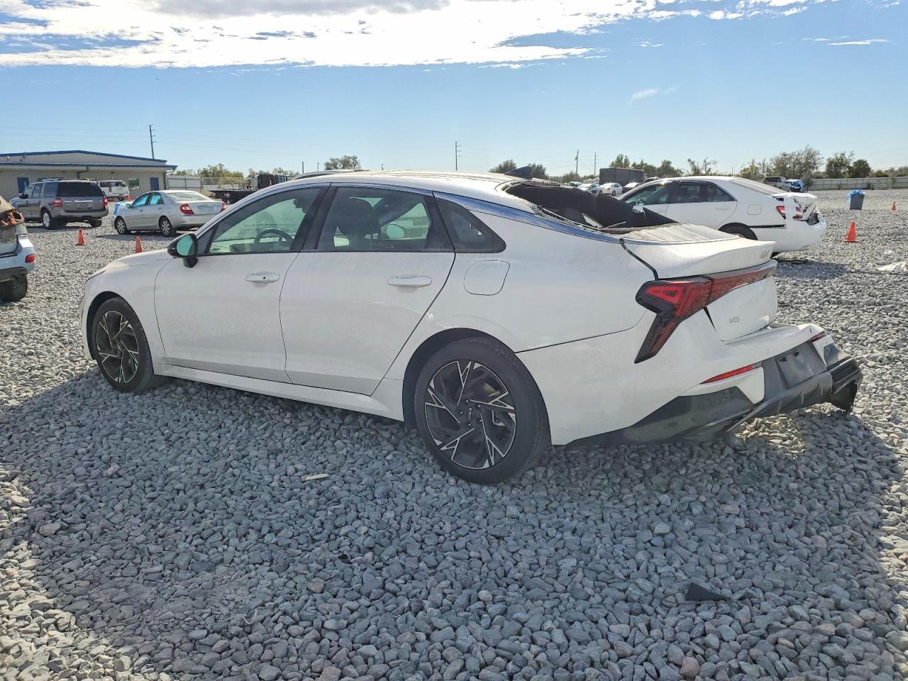 2025 Kia K5 Gt Line - Image 2