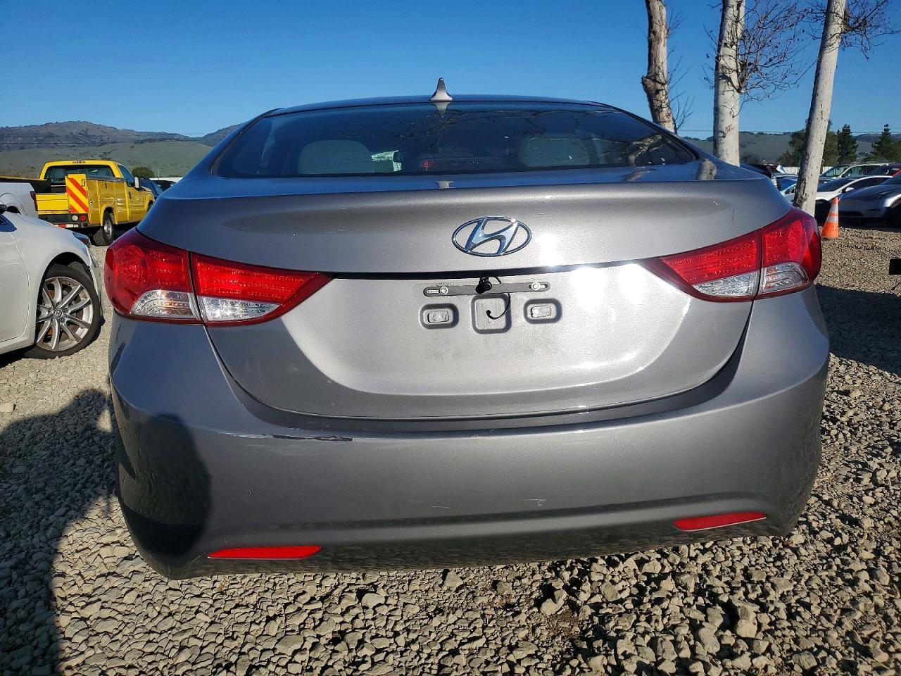 2013 Hyundai Elantra Gls - Фото 6